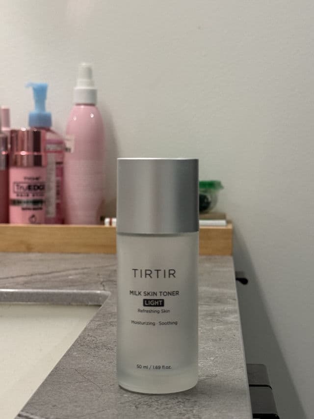 TIRTIR Milk Skin Toner Light review photo by ekaskaur