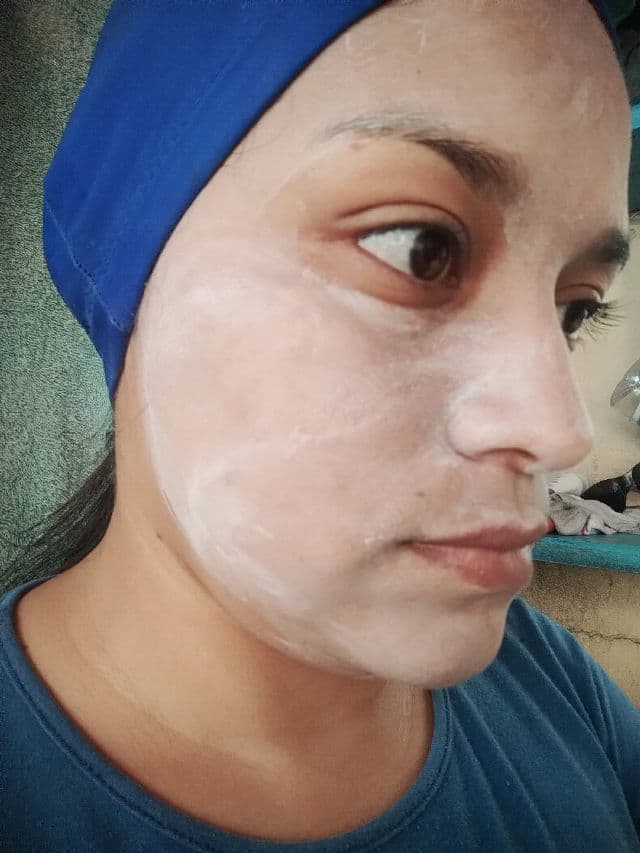 Avon Clearskin Blemish Clearing Foaming Cleanser review photo by Picky18285
