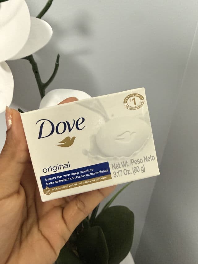 Dove White Deep Moisture Bar Soap review photo by Cabrera 