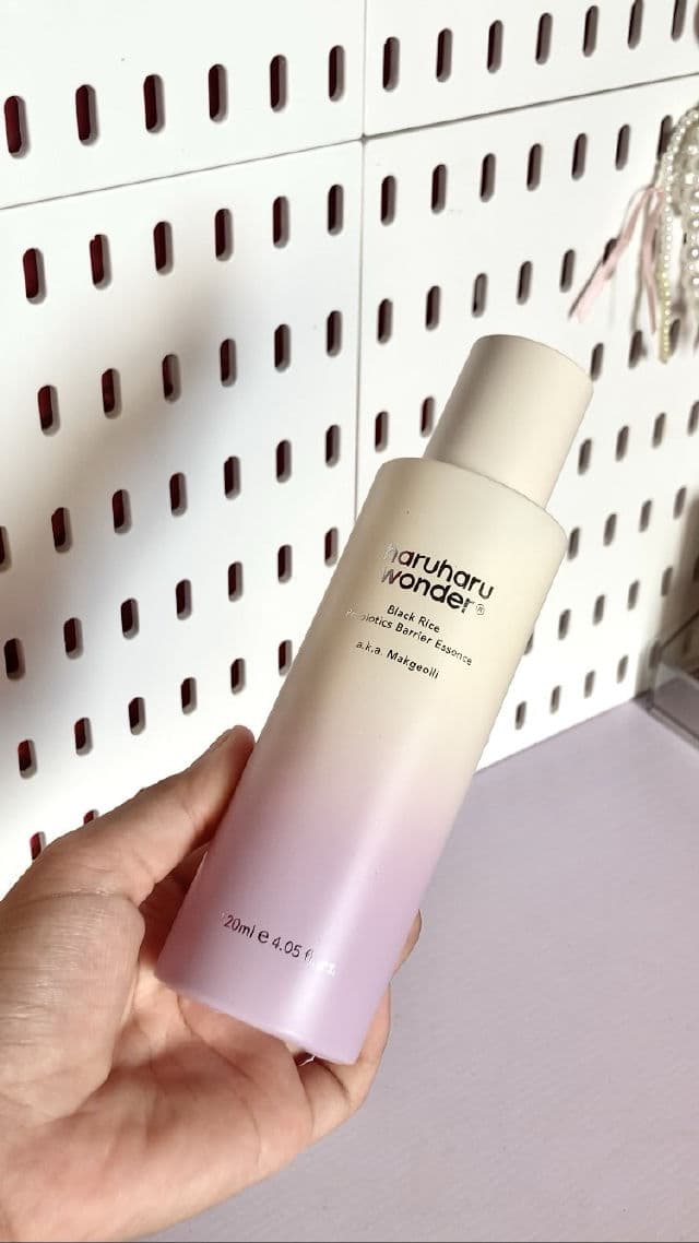 HaruHaru WONDER Black Rice Probiotics Barrier Essence review photo by yoonkells