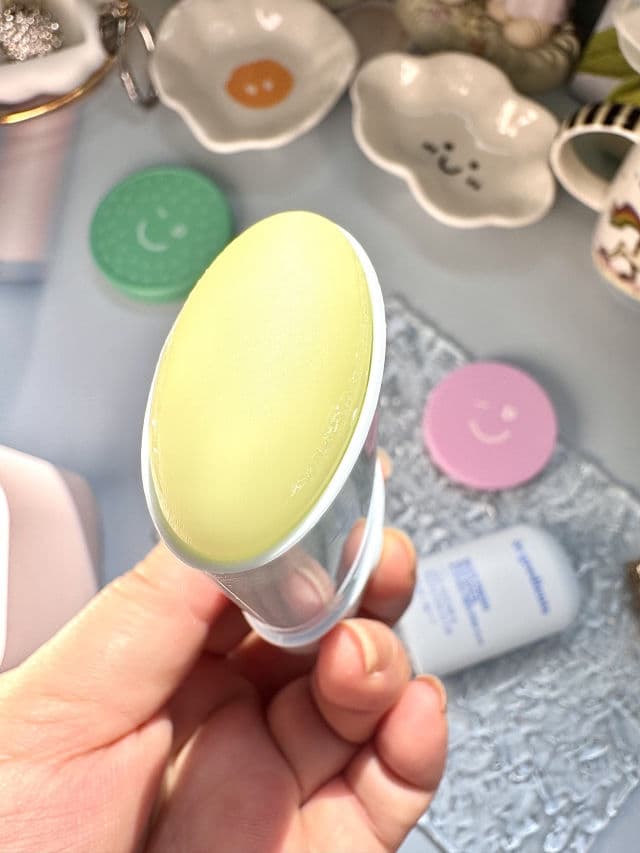 Ongredients Daily Fresh Sun Stick SPF 50+ PA++++ review photo by freshmochiskin