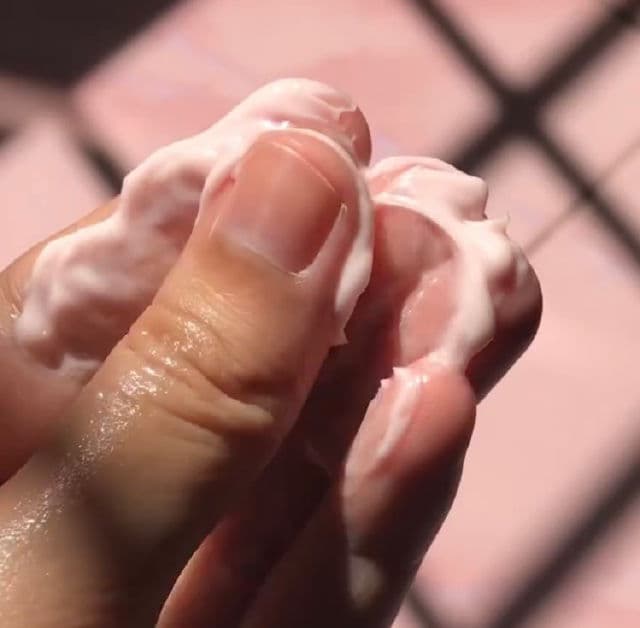 Josie Maran Cosmetics Whipped Argan Pro-Retinol Body Butter review photo by AiniMentari