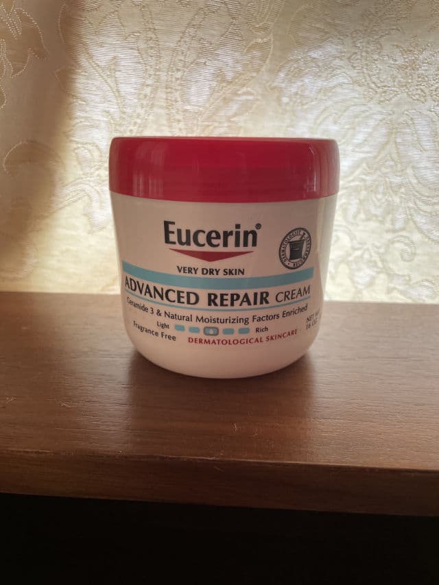 Eucerin Advanced Repair Cream review photo by lilacpeony