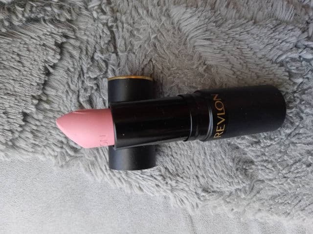 Revlon Super Lustrous The Luscious Mattes Lipstick review photo by moonlite