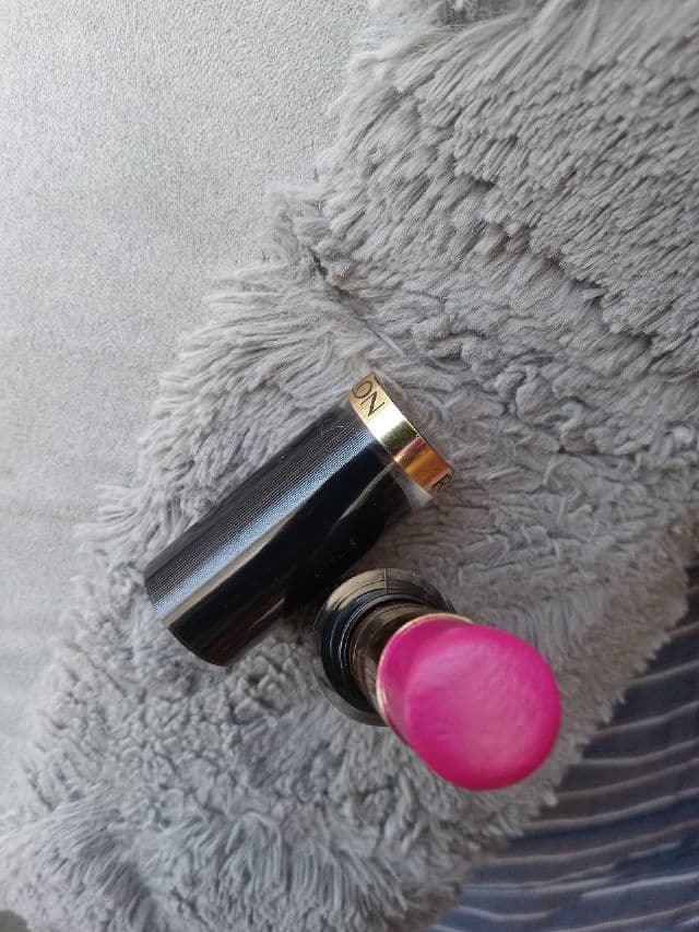 Revlon Super Lustrous Glass Shine Lipstick review photo by moonlite