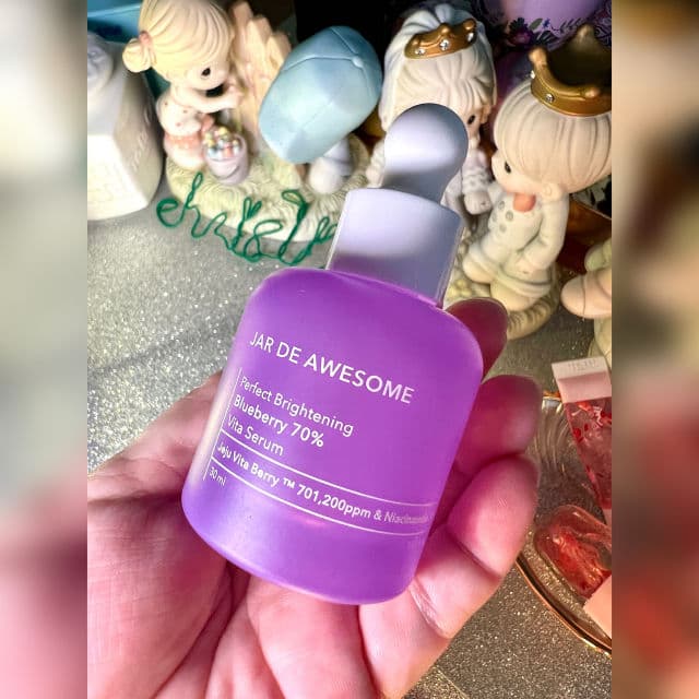 JAR DE AWESOME Perfect Brightening Blueberry 70% Vita Serum review photo by freshmochiskin