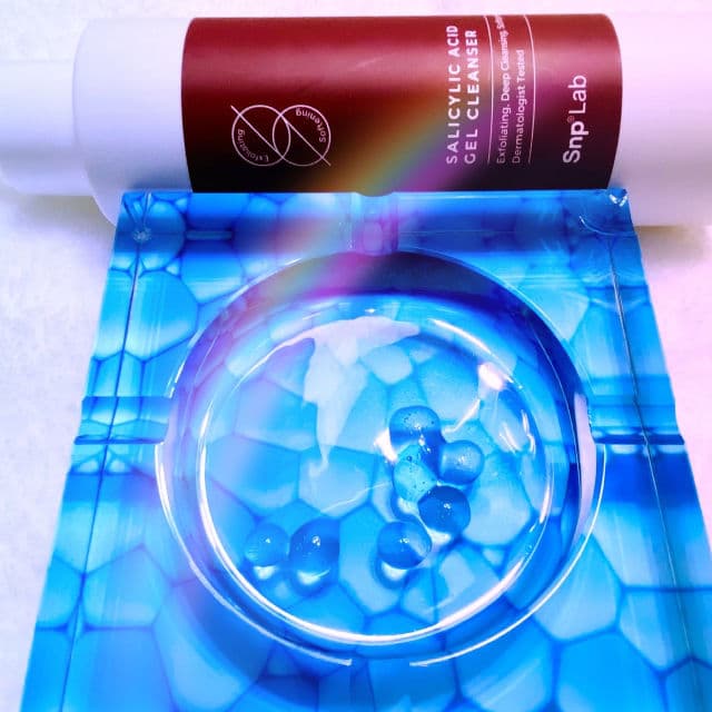 SNP Salicylic Gel Cleanser review photo by chrisbeautylook