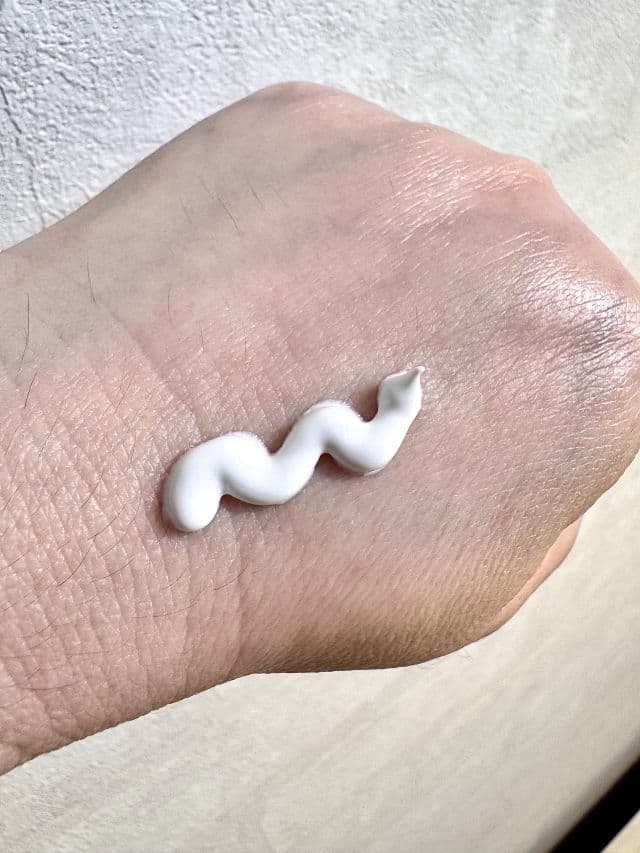 make p:rem UV Defense Me. No Sebum Sun Cream SPF50+ PA++++ review photo by freshmochiskin