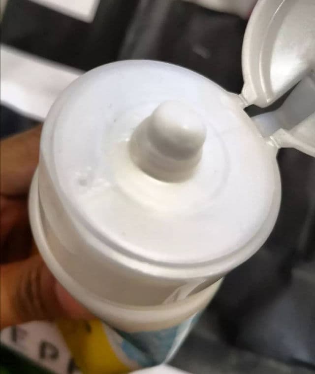 Melano CC Vitamin C Brightening Enzyme Face Wash review photo by zuemohamad