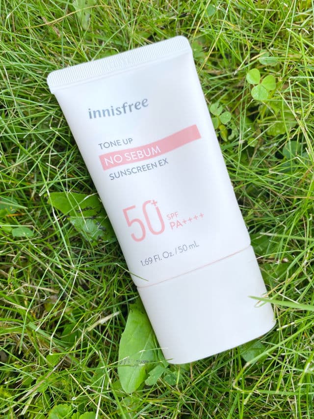 INNISFREE Tone Up No Sebum Sunscreen EX SPF50 PA++++ review photo by sugarkittymeow