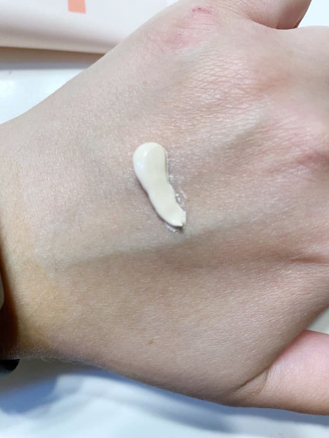 INNISFREE Tone Up No Sebum Sunscreen EX SPF50 PA++++ review photo by sugarkittymeow