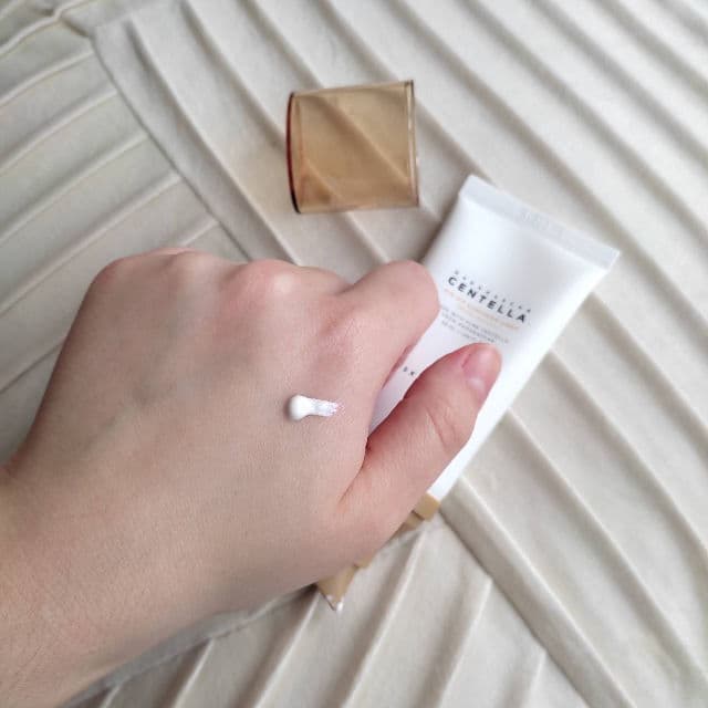 Madagascar Centella Air-Fit Suncream Light SPF30 PA++++ product review