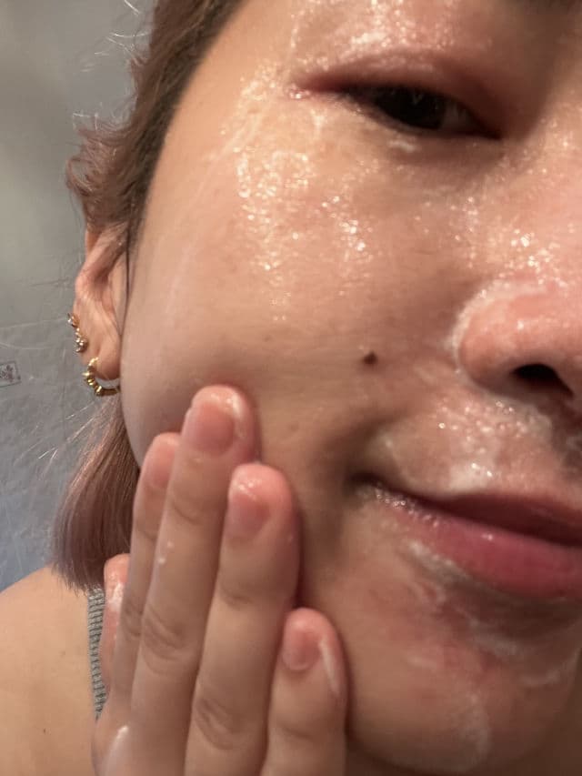 Build Skincare b-wash review photo by esthicatq
