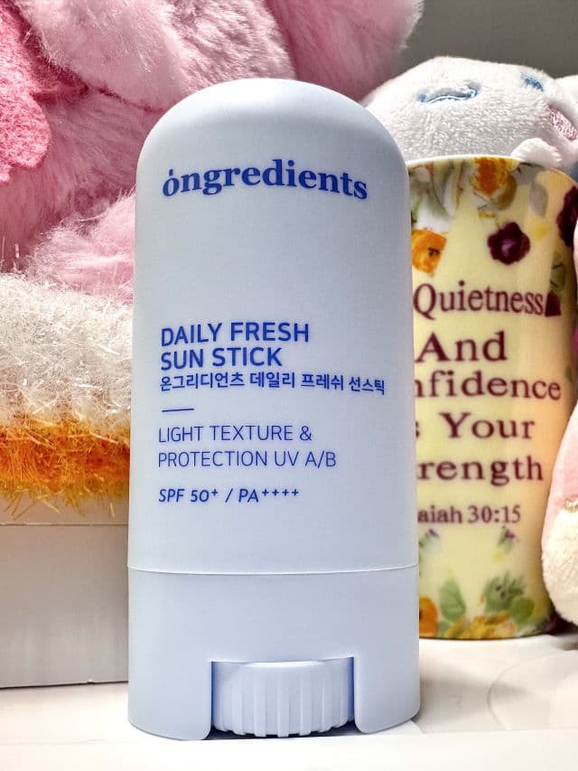 Ongredients Daily Fresh Sun Stick SPF 50+ PA++++ review photo by freshmochiskin
