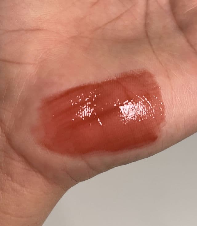 Romand 22 Pomelo Skin (Bare Juicy Series) review photo by ammarahblog