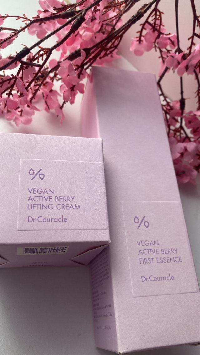 Vegan Active Berry First Essence product review