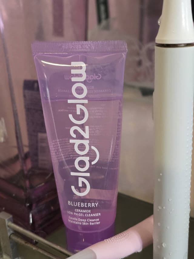 Glad2Glow Blueberry Ceramide Low pH Gel Cleanser review photo by Ceciqueen
