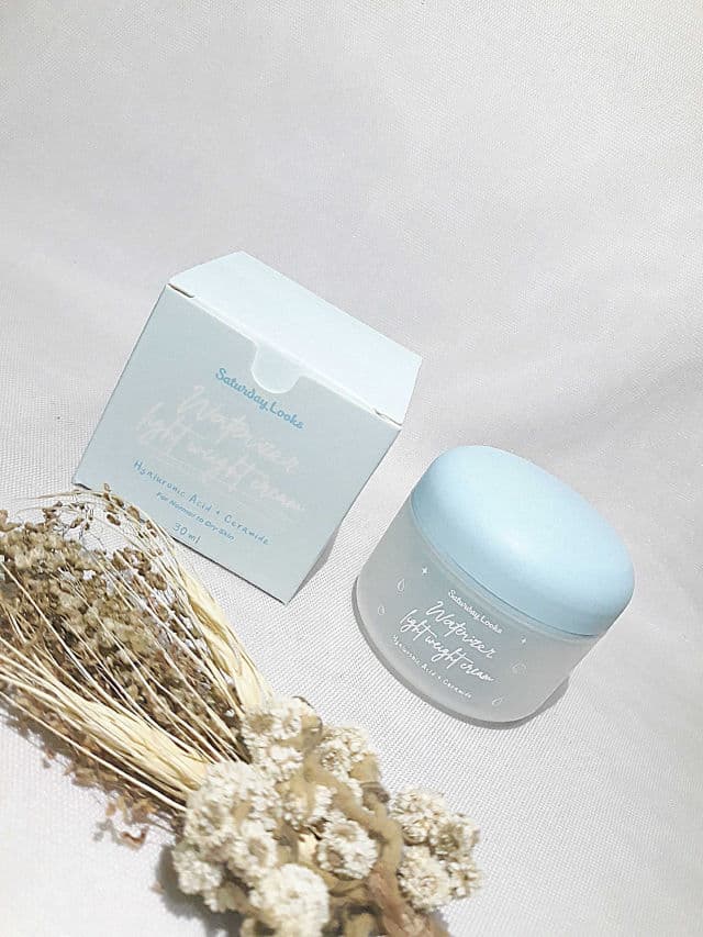 Saturday Looks Waterizer Light Weight Cream Hyaluronic Acid + Ceramide review photo by Lovable29