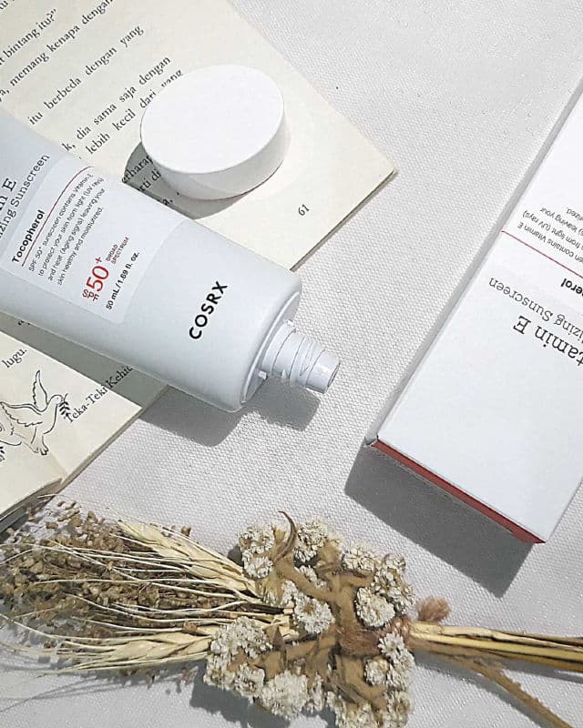 COSRX Vitamin E Vitalizing Sunscreen SPF50+ review photo by Lovable29