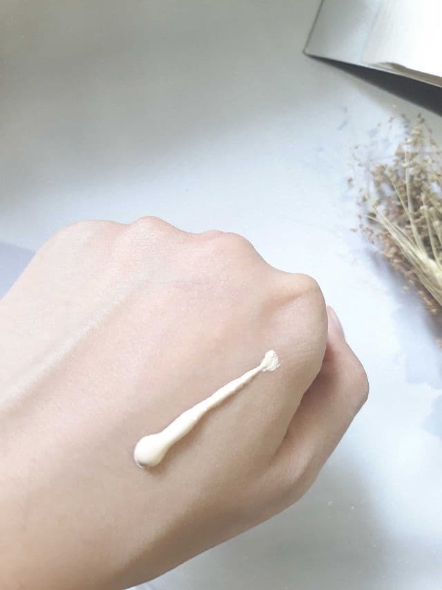 manyo Foundation-Free Sun Cream SPF50+ PA++++ review photo by Lovable29