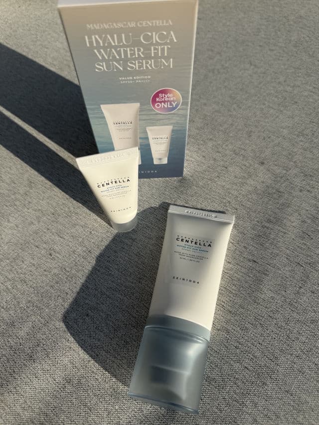SKIN1004 Madagascar Centella Hyalu-Cica Water-Fit Sun Serum UV SPF50 review photo by WenRios