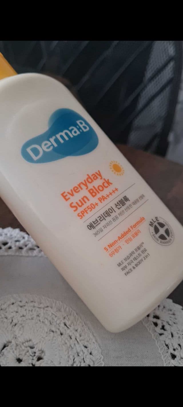 Derma B Everyday Sun Block SPF50+ PA++++ review photo by IQ