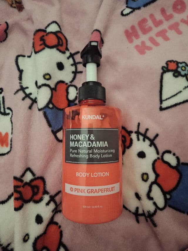 Kundal Honey & Macadamia Body Lotion - Baby Powder review photo by kristyu