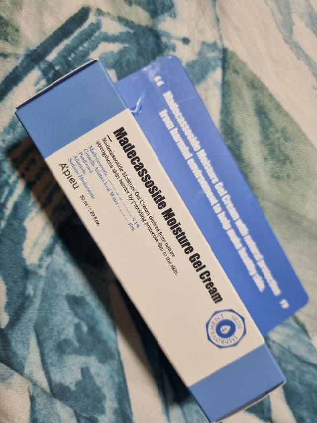 A'pieu Madecassoside Moisture Gel Cream review photo by Azalea