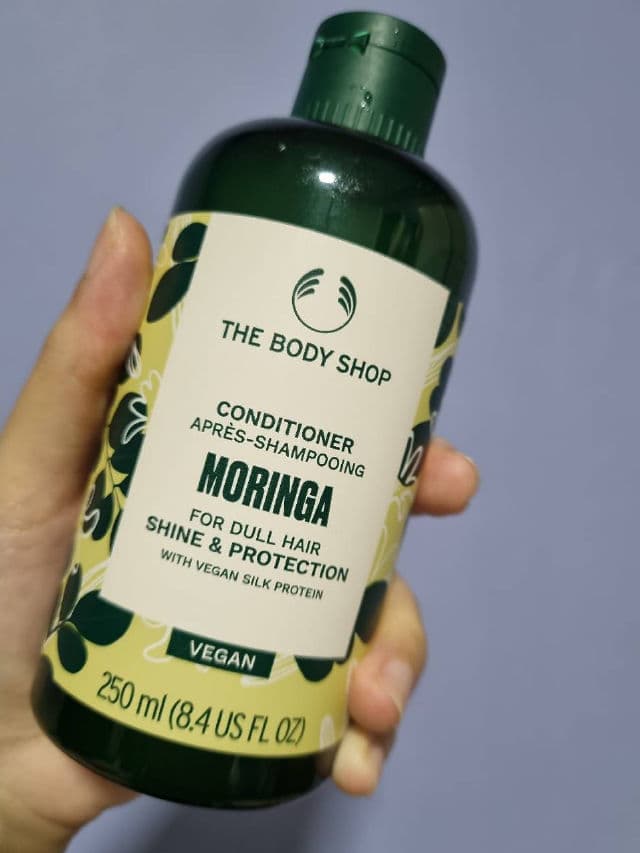 The Body Shop Moringa Shine & Protection Conditioner review photo by Azalea