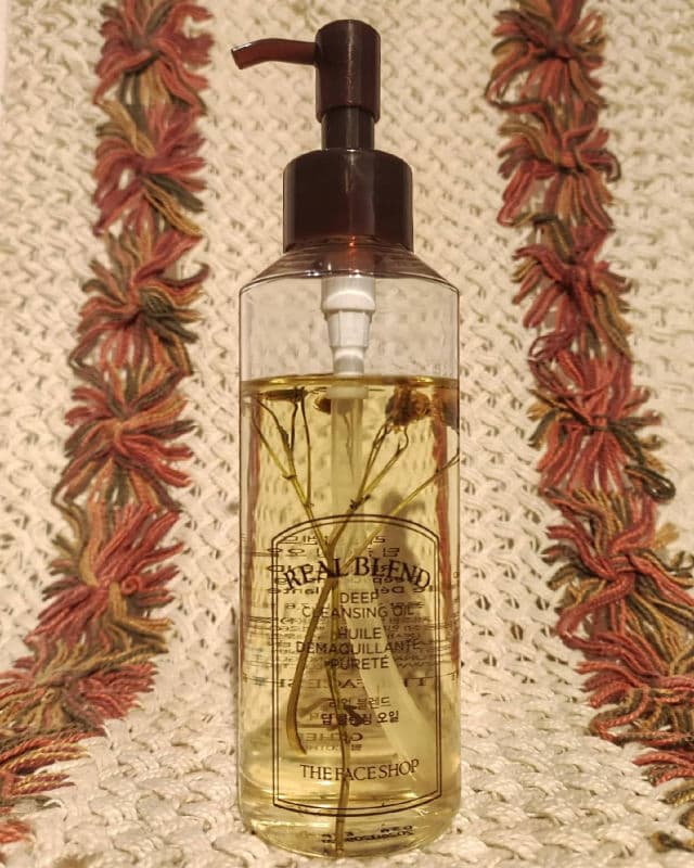 THE FACE SHOP Real Blend Calming Cleansing Oil review photo by MySkinToday