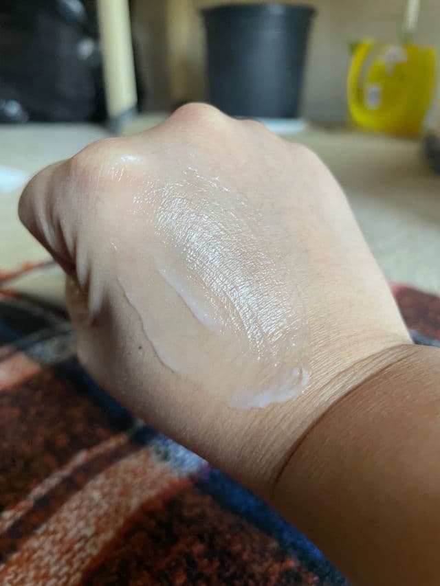 Aveeno Eczema Therapy Moisturizing Cream review photo by Pearly08