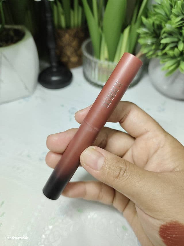 Maybelline Color Sensational Ultimatte Slim Lipstick review photo by itsniknazirah