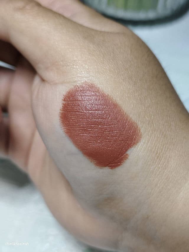Maybelline Color Sensational Ultimatte Slim Lipstick review photo by itsniknazirah