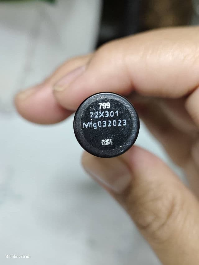 Maybelline Color Sensational Ultimatte Slim Lipstick review photo by itsniknazirah