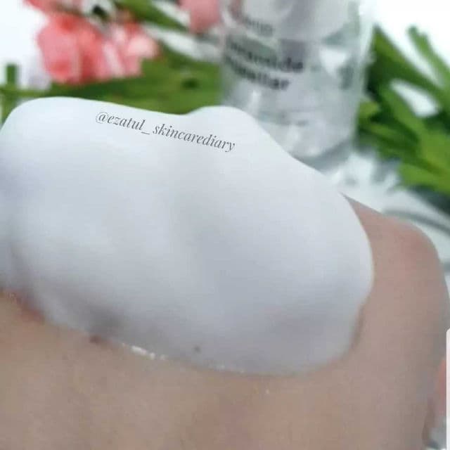 Roselle Skincare Ceramide Micellar Water review photo by ezatulSkincareDiary