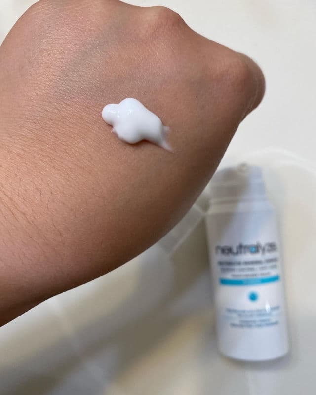 Neutralyze Renewal Complex review photo by DermDeserve