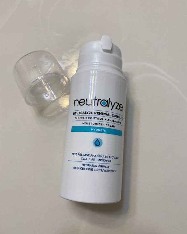 Neutralyze Renewal Complex review photo by DermDeserve