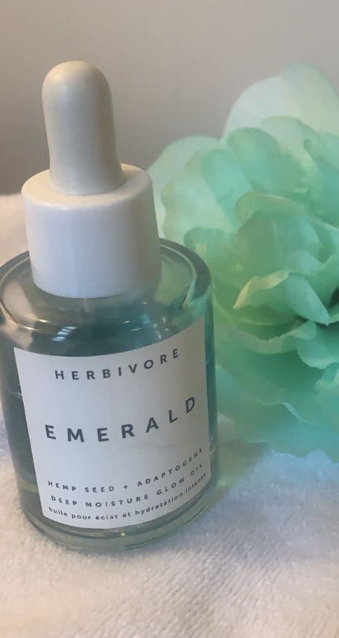 Herbivore Botanicals Emerald Deep Moisture Glow Oil review photo by Kaytie626