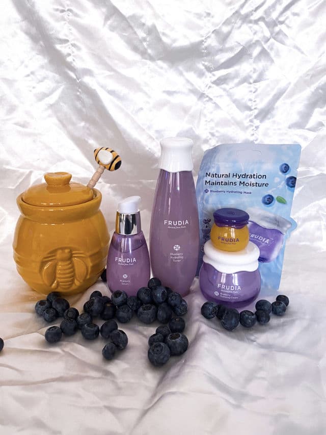 Frudia Natural Hydration Maintains Moisture Blueberry Mask review photo by watermelons