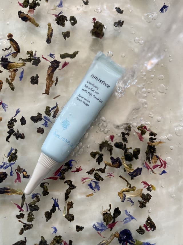 INNISFREE Clarifying Spot Serum with Bija Seed Oil review photo by watermelons