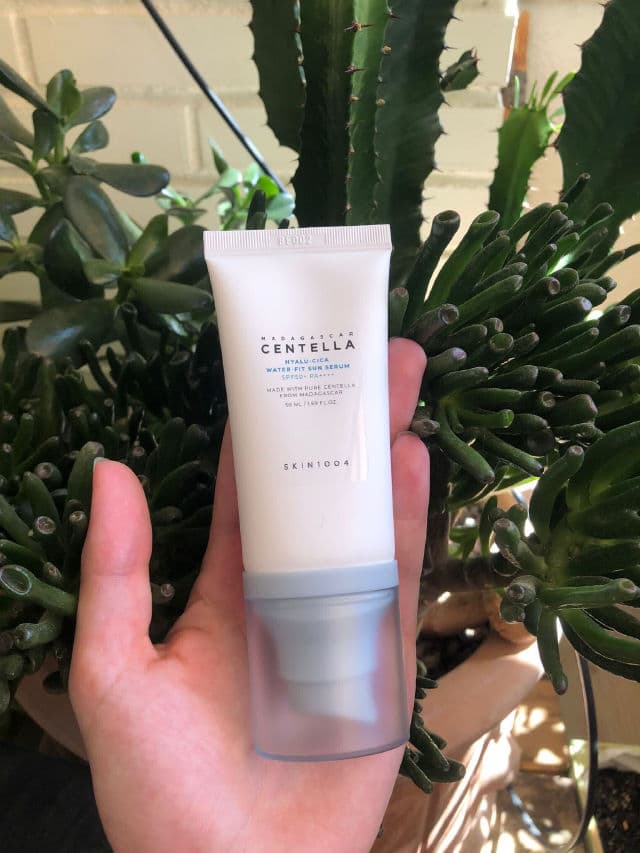 SKIN1004 Madagascar Centella Hyalu-Cica Water-Fit Sun Serum SPF50+ PA++++ review photo by margapc