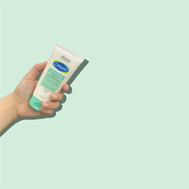 Cetaphil Gentle Clear Mattifying Acne Moisturizer review photo by BarefacedReviews