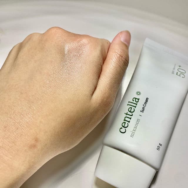 MIXSOON Centella Asiatica Sun Cream SPF 50+ PA++++  review photo by izzaatiaqilah
