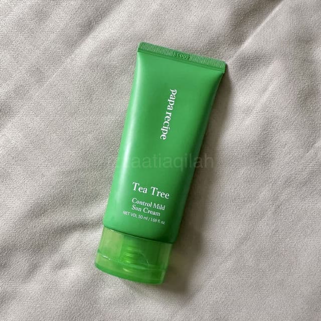 PAPA RECIPE Tea Tree Control Mild Sun Cream SPF50+/PA++++ review photo by izzaatiaqilah