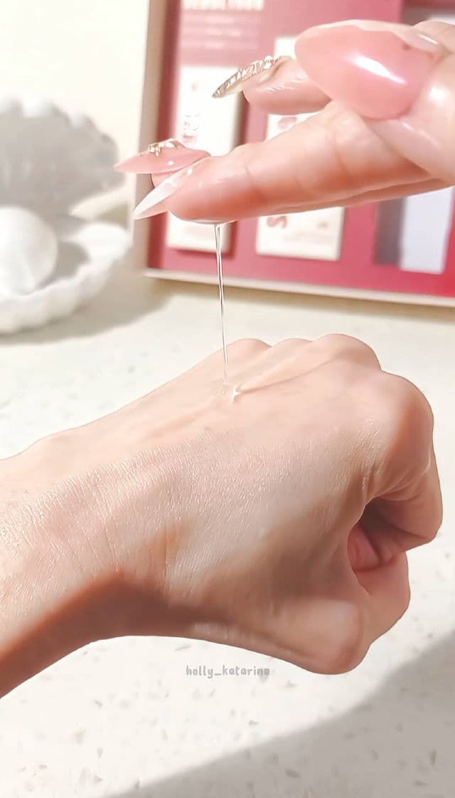 K-Secret Seoul 1988 Essence: Snail Mucin 97% + Rice review photo by Hollykatarina