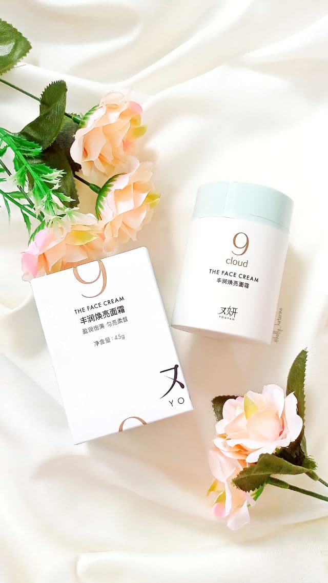 YOUYAN 9 Cloud The Face Cream review photo by Hollykatarina