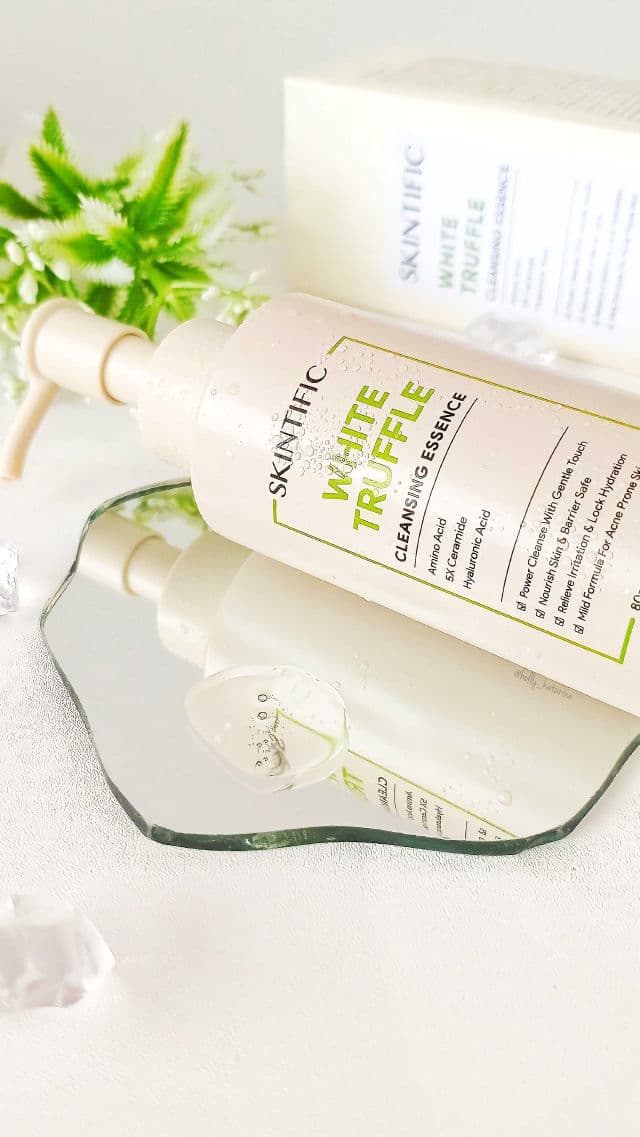 Skintific White Truffle Cleansing Essence review photo by Hollykatarina