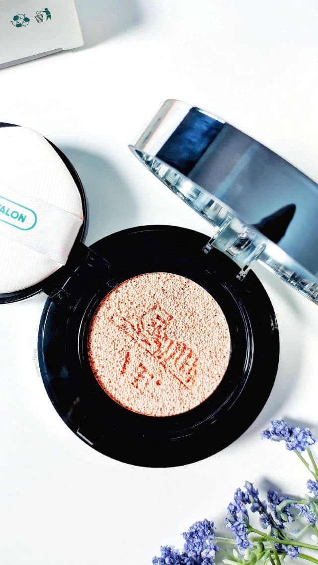 VT COSMETICS Cica Sun Primer Tone Up Cushion review photo by Hollykatarina