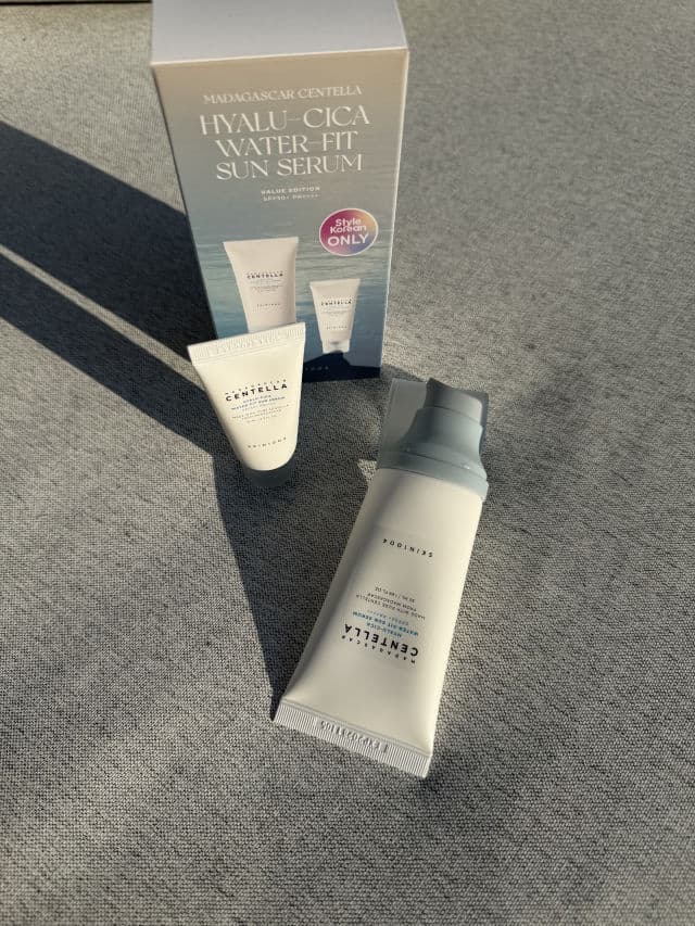 SKIN1004 Madagascar Centella Hyalu-Cica Water-Fit Sun Serum UV SPF50 review photo by WenRios