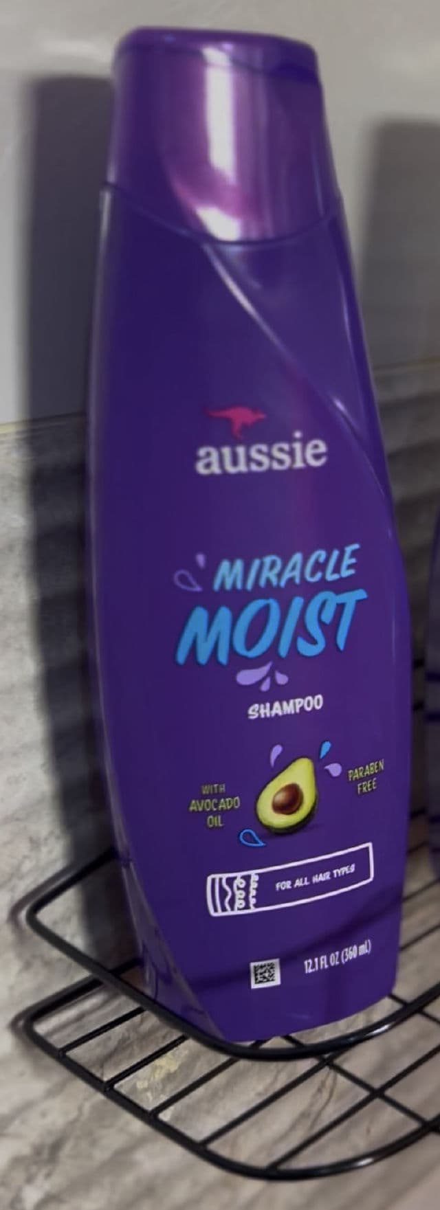 Aussie Miracle Moist Shampoo review photo by Yuderka19